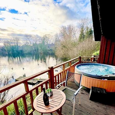 Holly Lodge 12 Hot Tub 约克 外观 照片